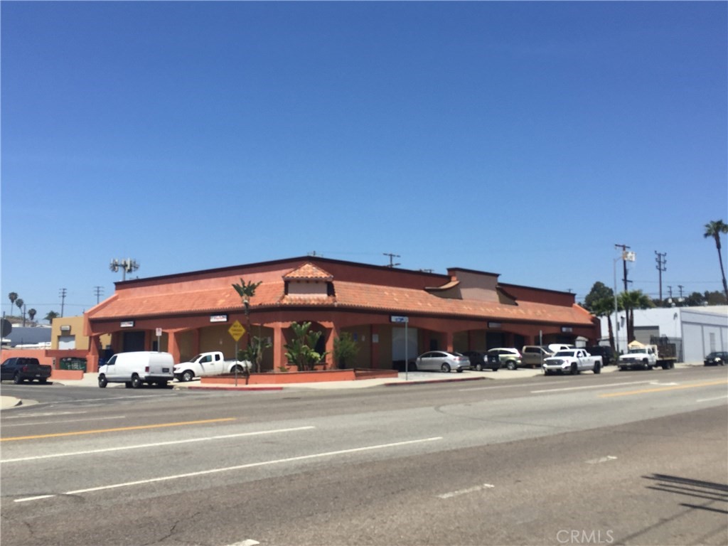 Building substantially remodeled in 2008, due to fire damage. Building has been remodeled to include seven rental spaces, five of 1600 sq ft each, and two of 1840 sq ft each. There are three storage units totalling 1500 sq ft in the rear of a north wall backing up to an alley. Power is 1000/3 phase. Individual power meters are to 6 units, with two units sharing one meter. Gas and water are available, but not individually metered. There are approx. 18 parking spaces on the property, including a handicap parking space. The outside has been substantially remodeled since the major remodel in 2008.