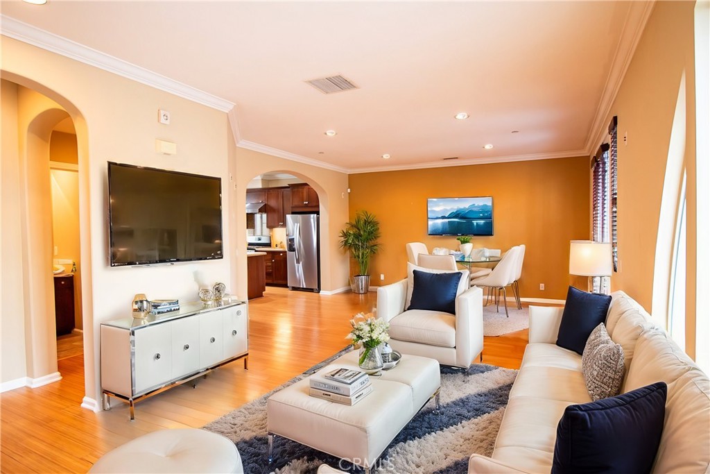 1750 Grand Avenue 7