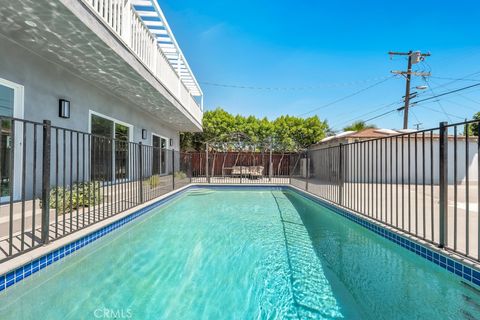 A home in Reseda