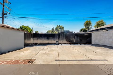 A home in Reseda