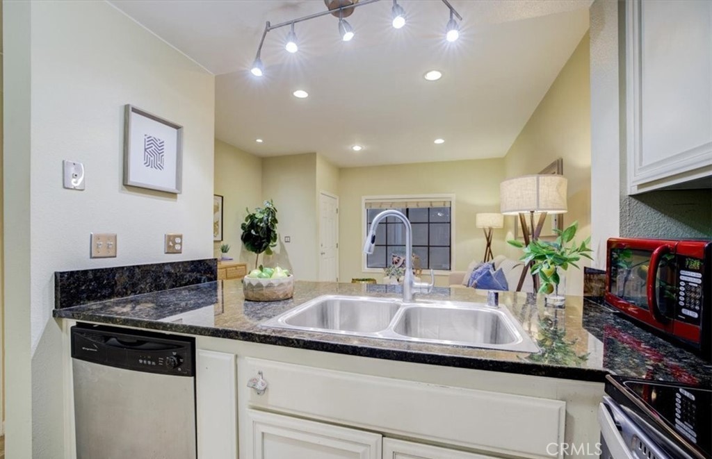 720 w 4th street 112