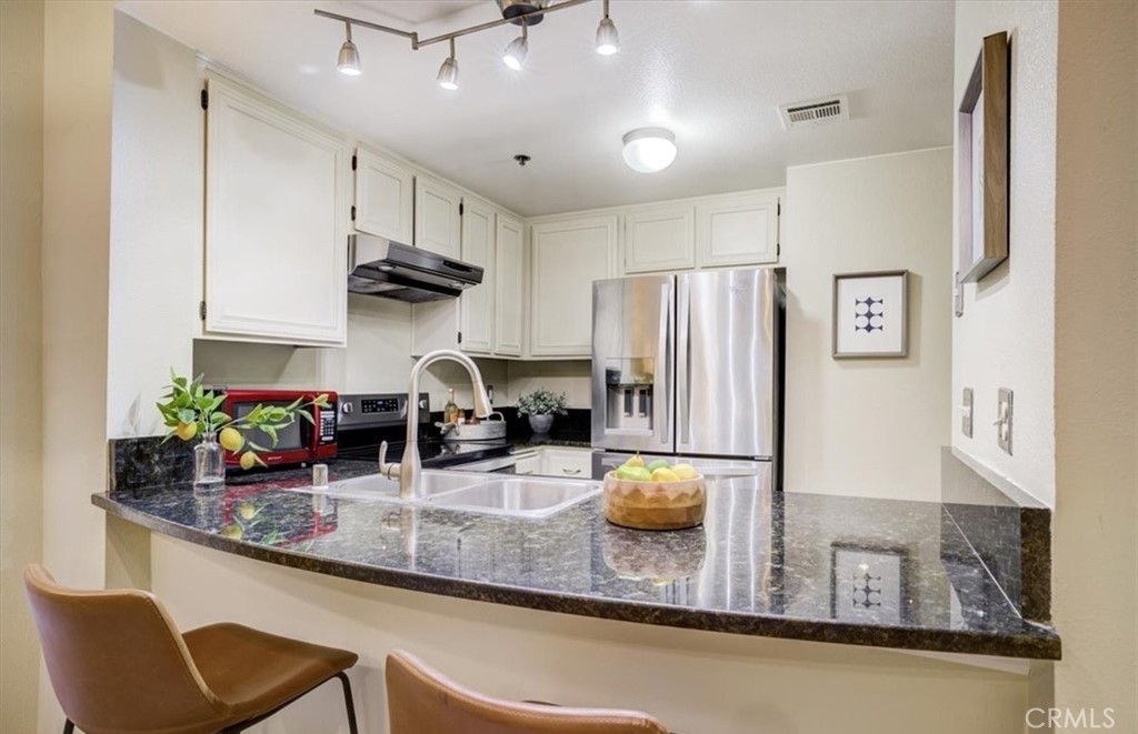 720 w 4th street 112