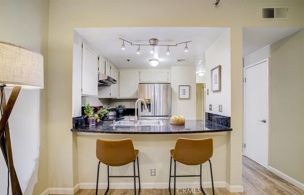 720 w 4th street 112