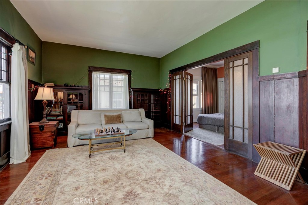 Photo 19 of 44 of 571 W 17th Street house