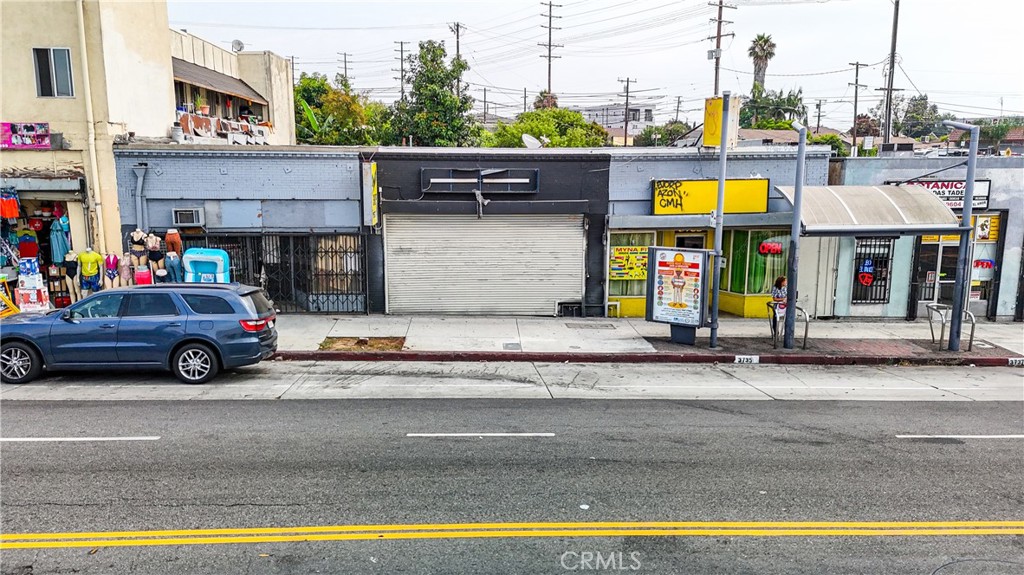 Owner/User Opportunity! Developer, Builder, Investor! 3 retail storefronts on prime high traffic Whittier Blvd, can be combined to create a larger unit. Room for upside add value on this generously sized 9,905 sqft parcel. Close to Downtown LA, Art District.