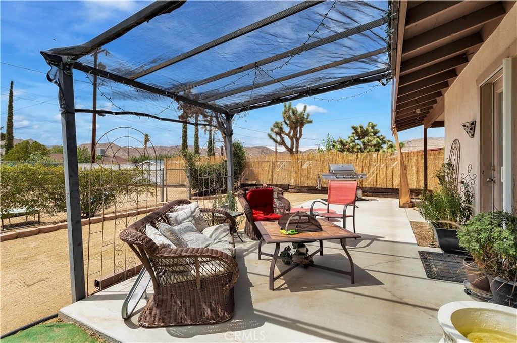 listing image 130727796314760435216