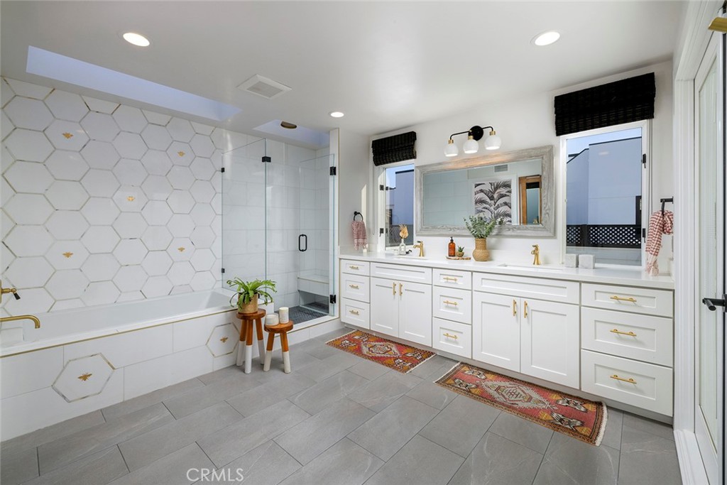 Peninsula (PI) - Residential