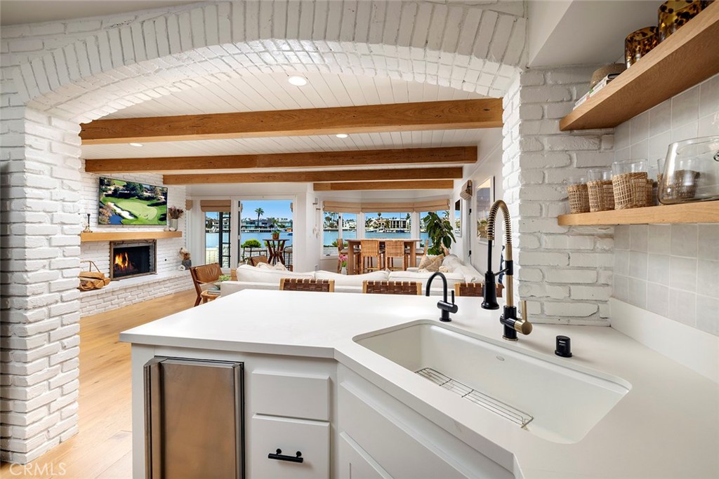 Peninsula (PI) - Residential