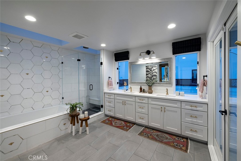 Peninsula (PI) - Residential