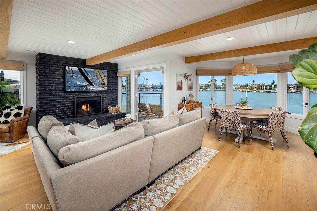 Peninsula (PI) - Residential