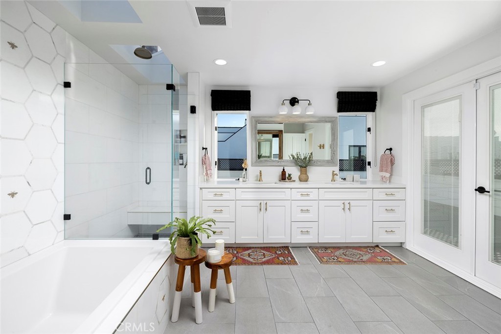 Peninsula (PI) - Residential