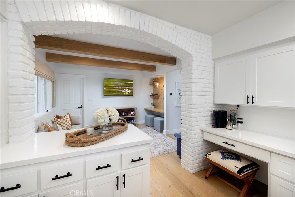 Peninsula (PI) - Residential