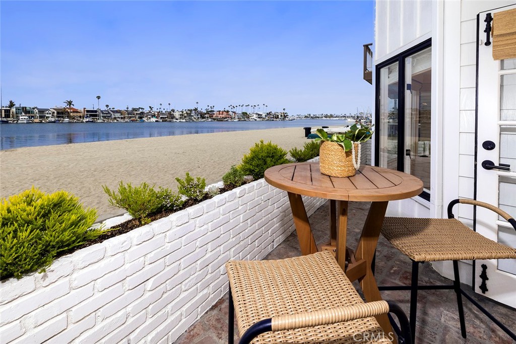 Peninsula (PI) - Residential