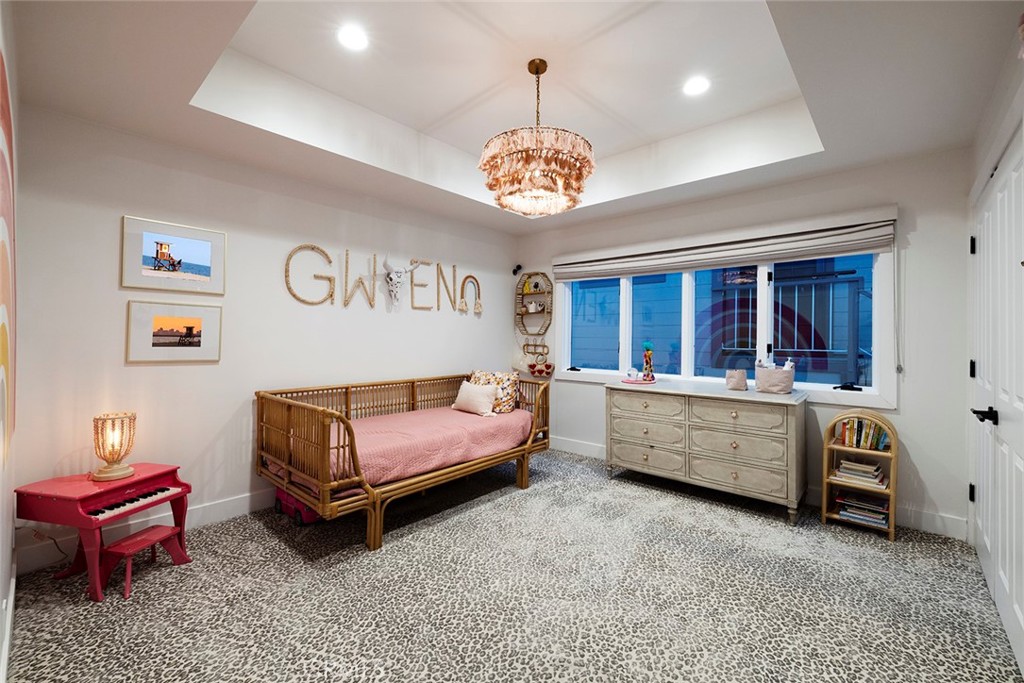 Peninsula (PI) - Residential