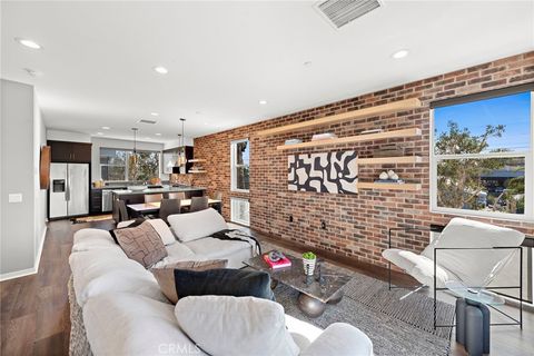 1515 Sullivan Avenue Costa Mesa CA 92627