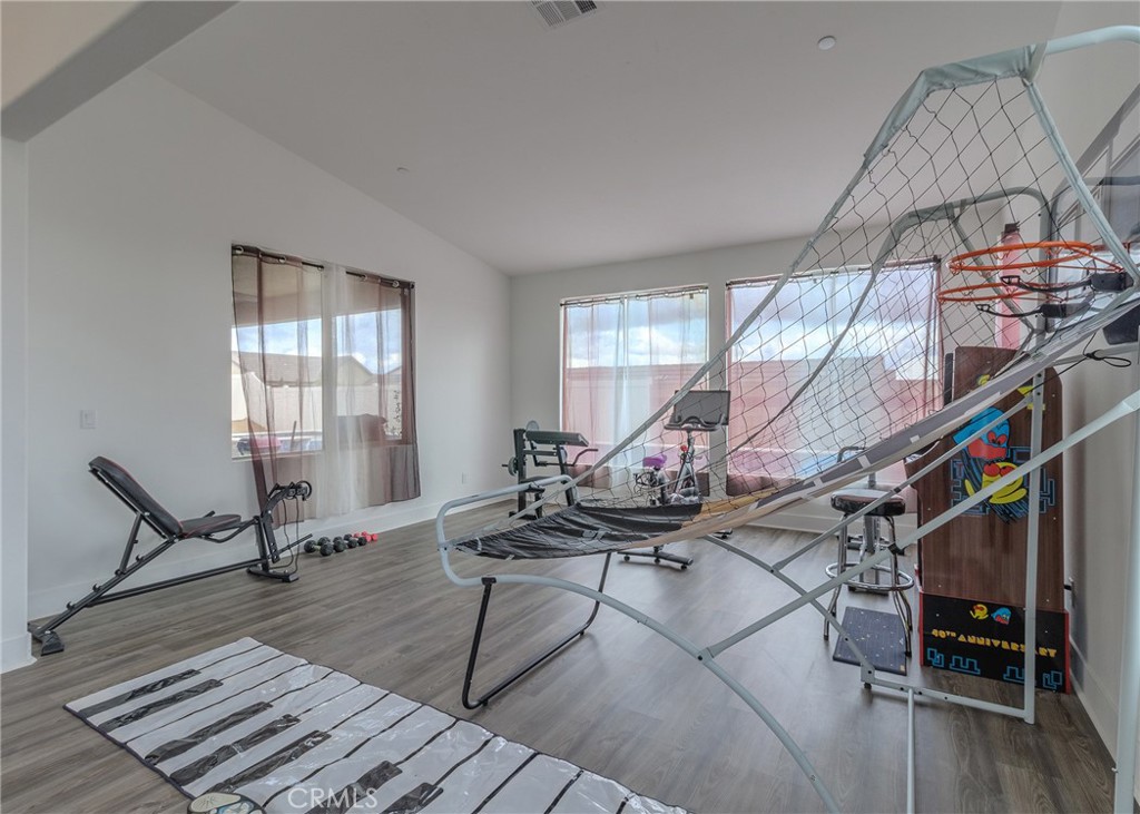 1475 Ellerg Way