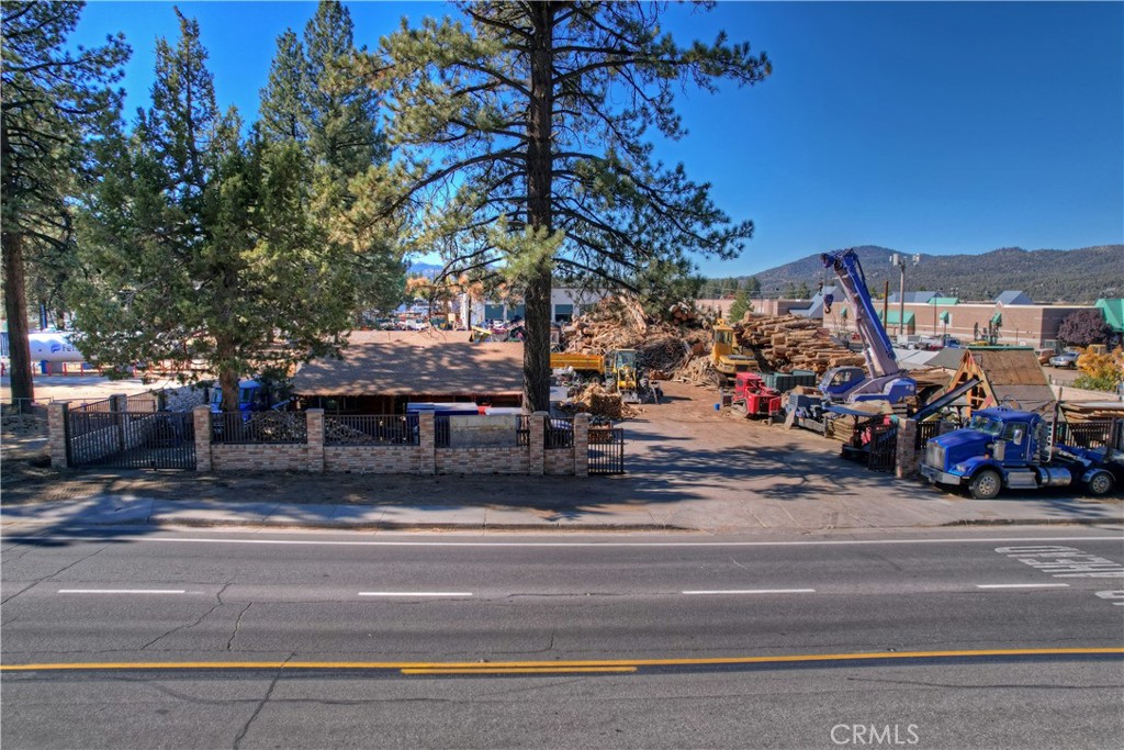 42112 Big Bear Boulevard