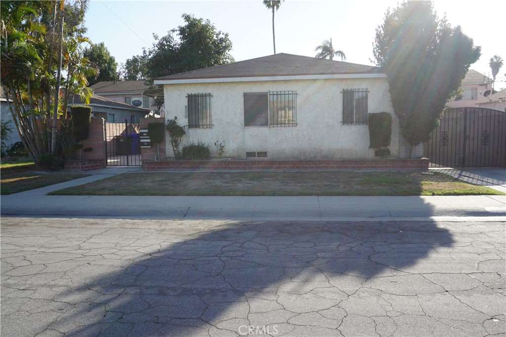 8354 La Villa Street
