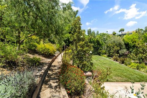 A home in North Tustin