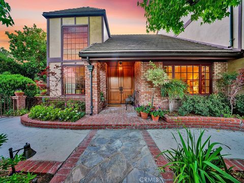 A home in North Tustin