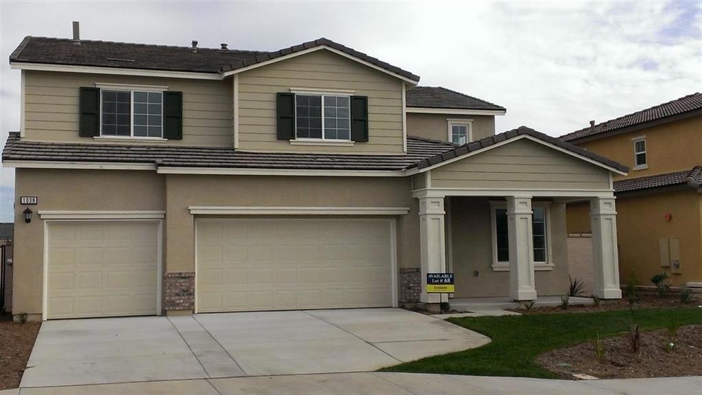 Bright and open floor plan complimented by high ceilings and balcony off master suite. Full bed and bath on first floor is icing on the cake of this 4 bed/3 bath with loft in sought after master Arrowood Master Planned community. Stainless steel appliances, maple cabinetry and granite slab set off the gourmet kitchen. Still time to personalize flooring of this brand new home. Neighborhoods: Saybrook Complex Features: ,, Equipment: Fire Sprinklers,Garage Door Opener, Range/Oven Other Fees: 0 Sewer: Sewer Connected Topography: LL