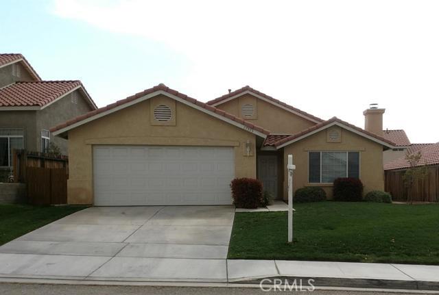 Location...Location...Location...Move in ready 3 bed 2 bath 1583 square foot home in Lakeview Ridge community in Victorville. Open and spacious floor plan makes this home feel large and roomy. Three bedrooms with wall to wall carpet, including master bedroom with walk-in closet and dual sinks in master bath. Separate indoor laundry. Living room has a fireplace. Kitchen slider opens to back yard. Community pool and tennis court! # of RV Spaces: 0POOL,TENN Lot Location Type: Standard Location Special Features: Garage Door Opener # of Attached Spaces: 2 # of Detached Spaces: 0