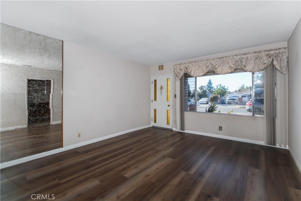 8816 Amboy Avenue
