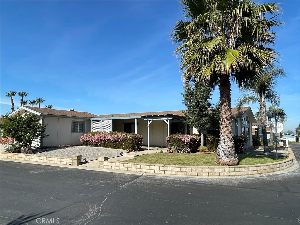 View Calimesa, CA 92223 mobile home