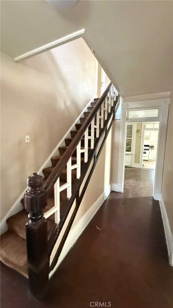 415 N San Gabriel Avenue