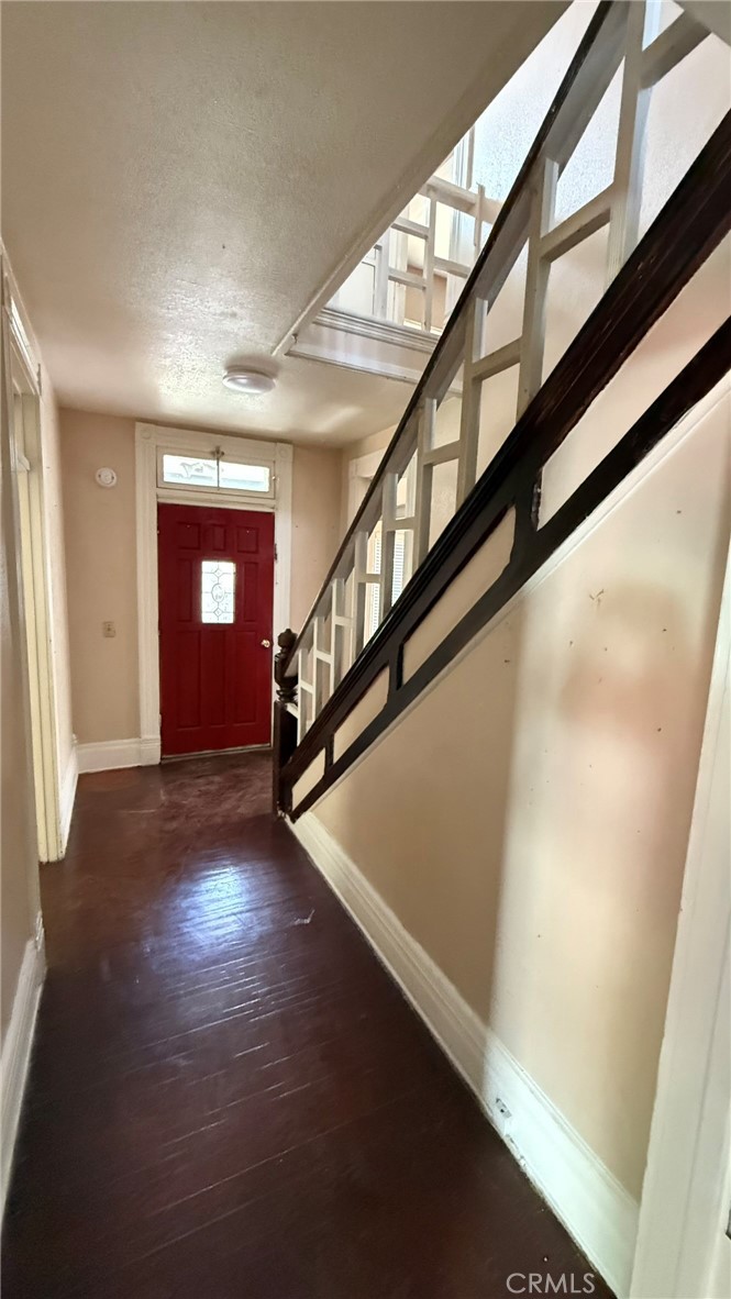 415 N San Gabriel Avenue