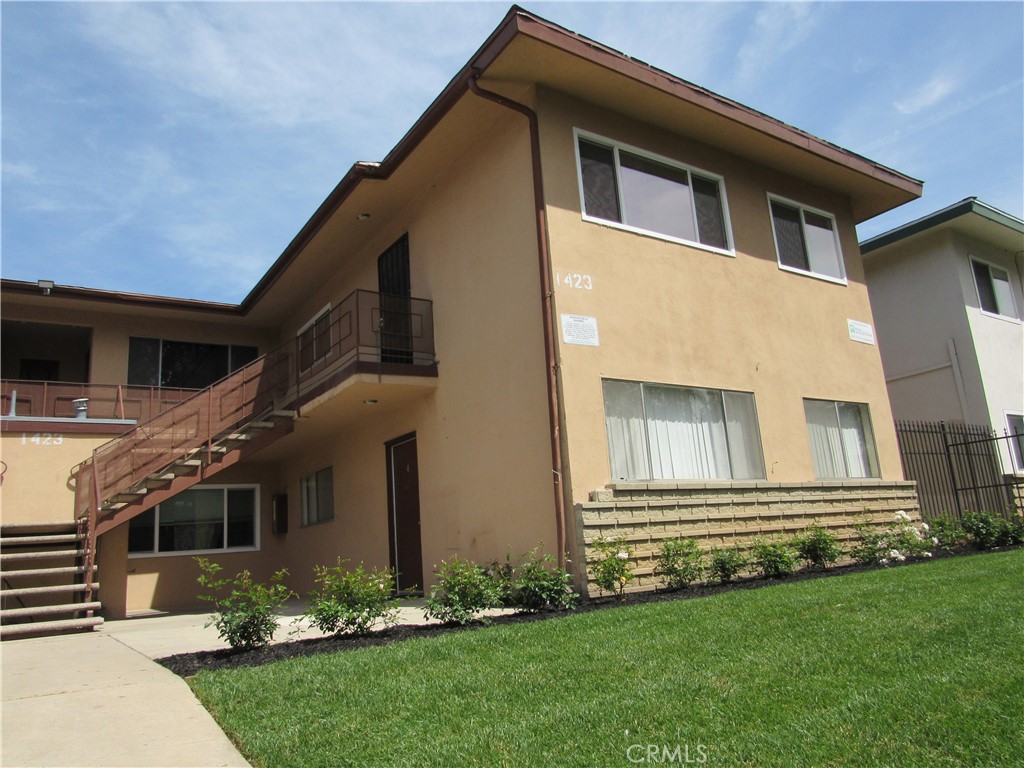 1423 W Lingan Lane