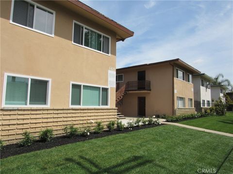 1423 W Lingan Lane Santa Ana CA 92704