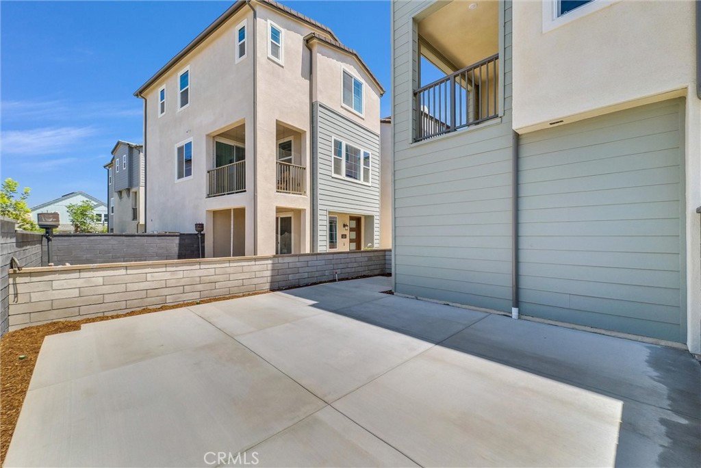 1221 Windmill Road