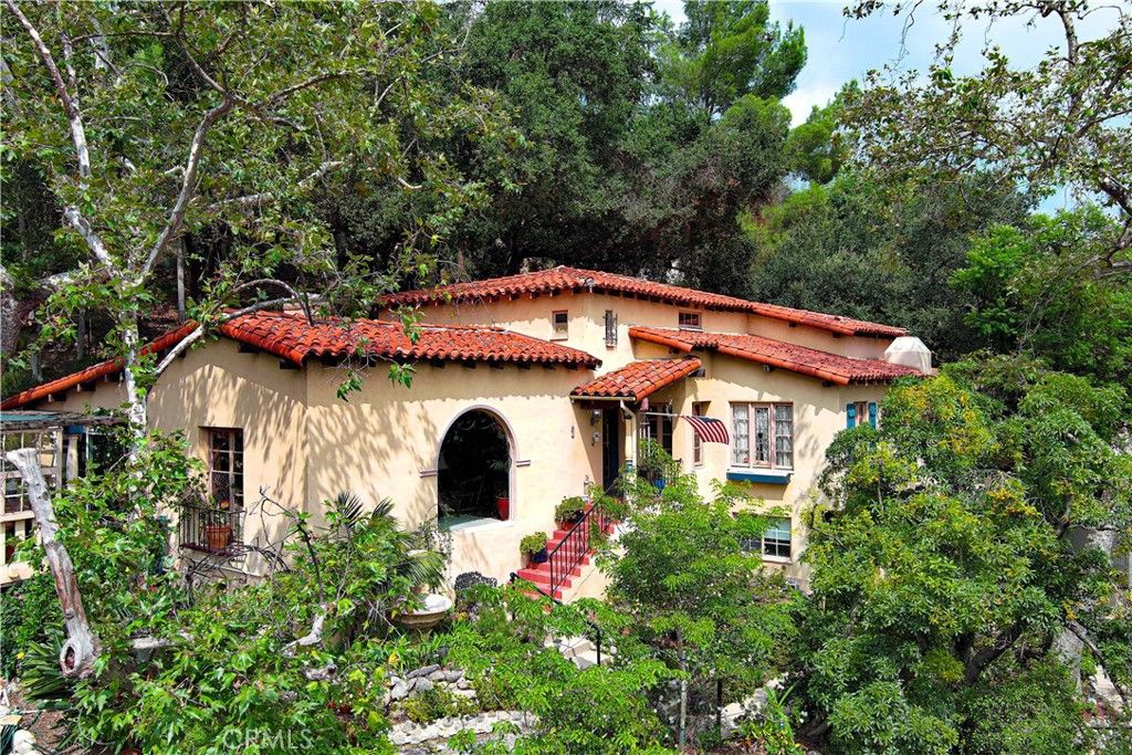 listing image 130724487671844662285