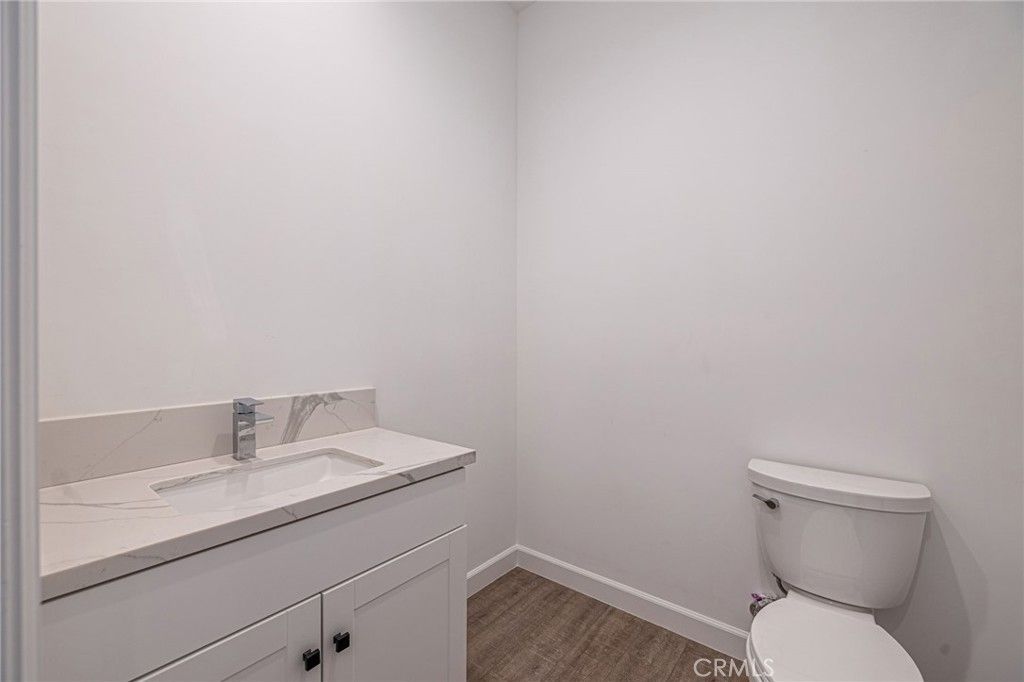 listing image 130727022135449718163