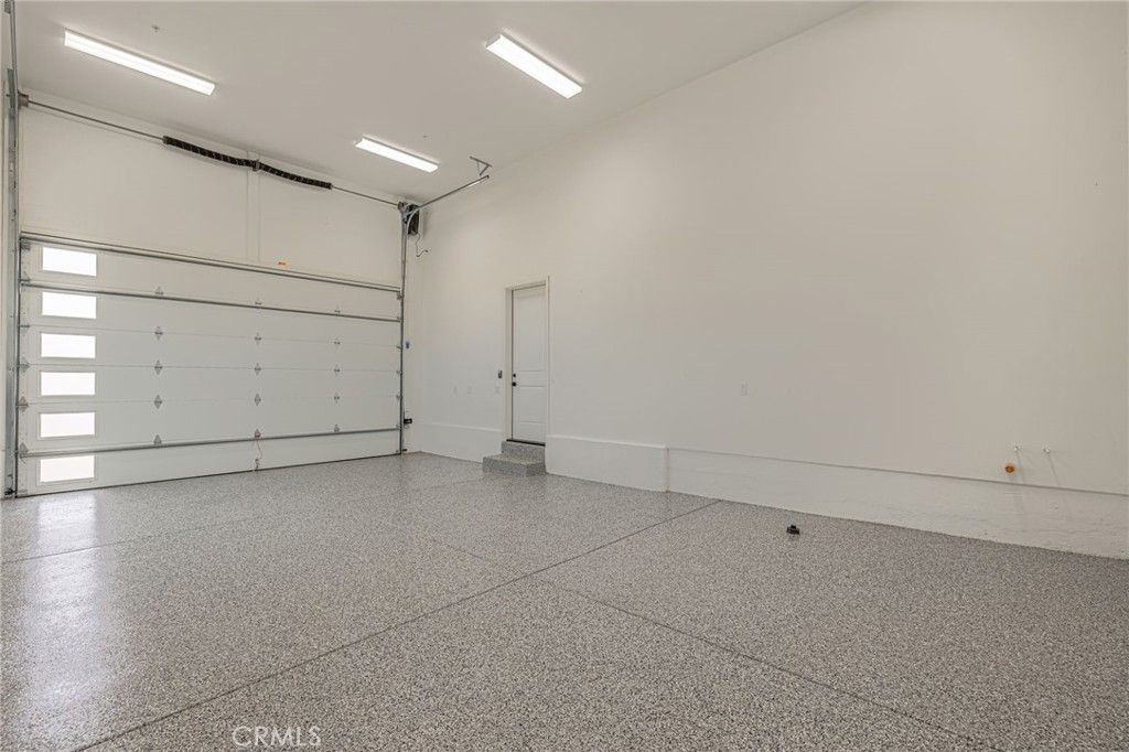listing image 130723576679766858217