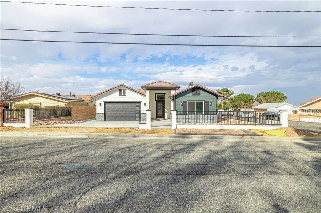 listing image 130726446909141907915