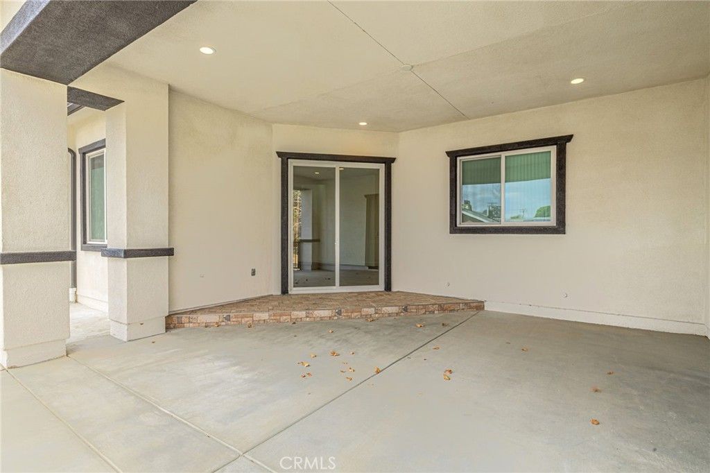 listing image 130723976216876704356