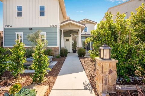 A home in Los Alamitos