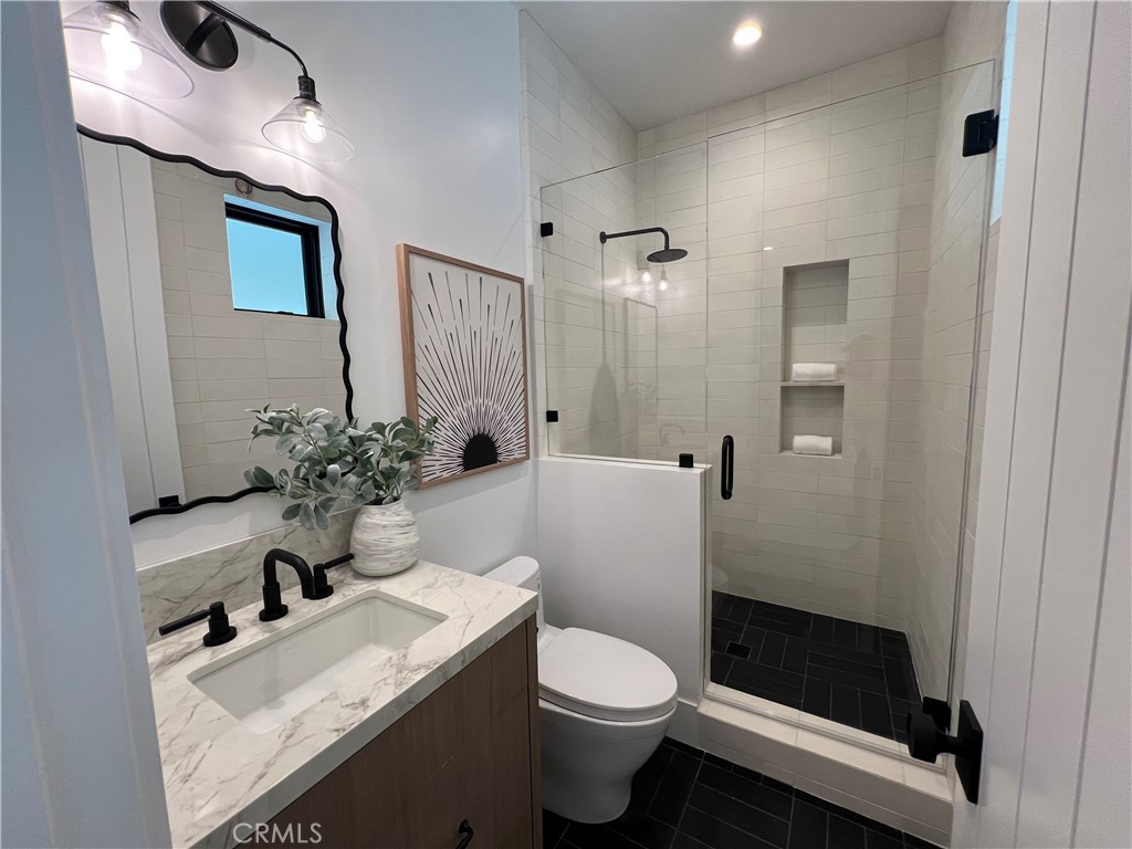 Corona del Mar North of PCH (CNHW) - Residential