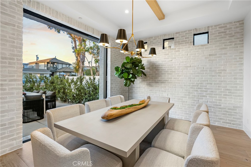 Corona del Mar North of PCH (CNHW) - Residential