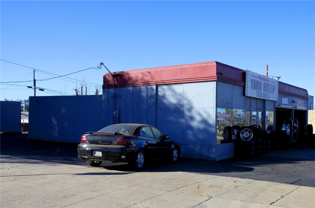 195 E 6th Street
