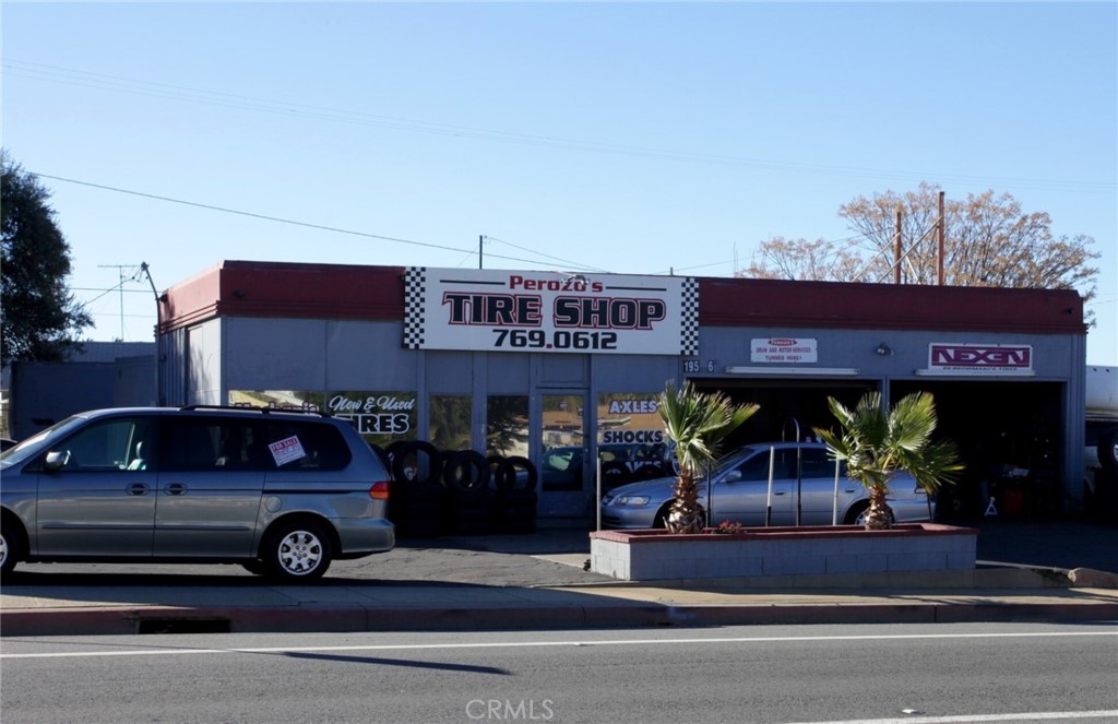 PRICE REDUCED!
WAS $495,000
NOW $395,000!!
HIGH TRAFFIC CORNER LOT
6th St is a MAIN ARTERY in BEAUMONT/BANNING AREA.
BEAUMONT is the:
*** Fastest Growing City in Riverside County
*** 2nd Fastest Growing City in California!
LIST OF PERMITTED USES....
Food and Beverage Sales
Bakeries
Catering Businesses
Convenience Markets
Grocery Stores, Alcohol Sales
Beauty Supplies
Candy Stores Book and Magazine Sales
Cigar/Cigarette Shops (4)
Clothing Stores
Electronic Equipment Sales
Florists
Furniture and Home Furnishings
Surplus Stores
Clinics
Medical/Dental Offices
Pharmacies
Barbers and Beauty Parlors
Check Cashing Services
Commercial Pet Grooming Services
Locksmith and Key Shops
Massage Establishments
Day Care Centers
Multiple-Family
Fast-Food Restaurants