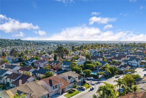 A home in La Mirada