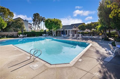 A home in La Mirada