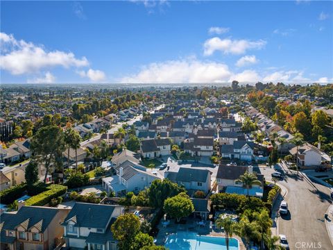 A home in La Mirada