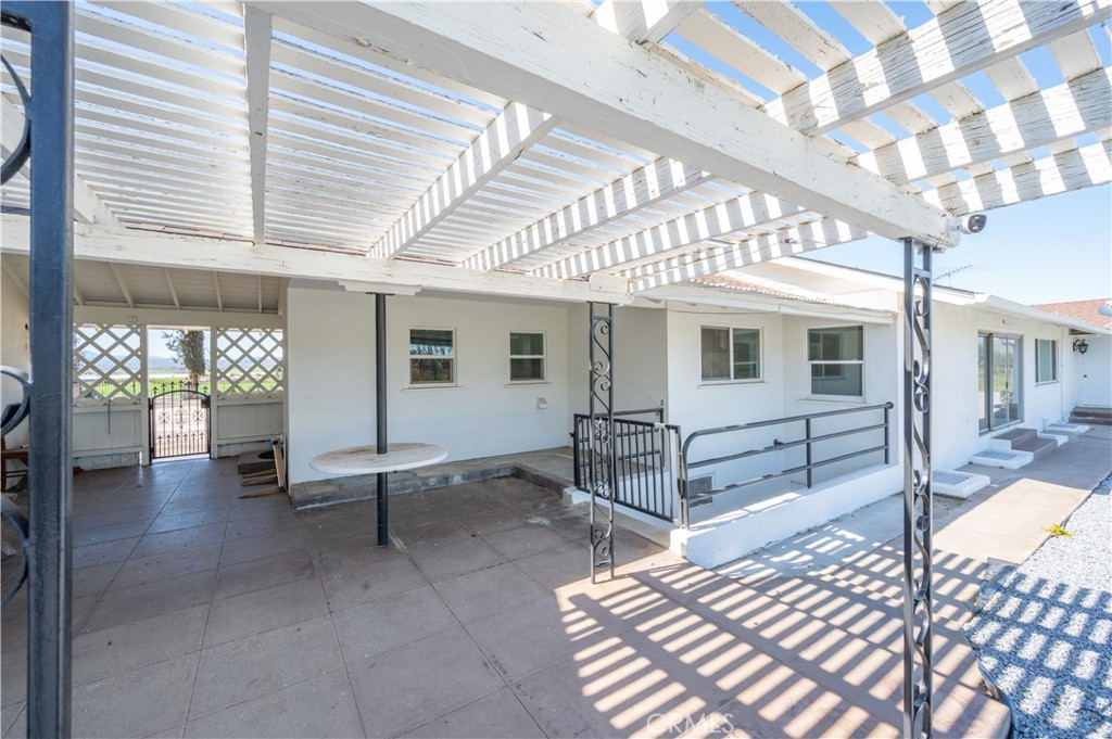 Photo 16 of 42 of 22060 Olivas Avenue property