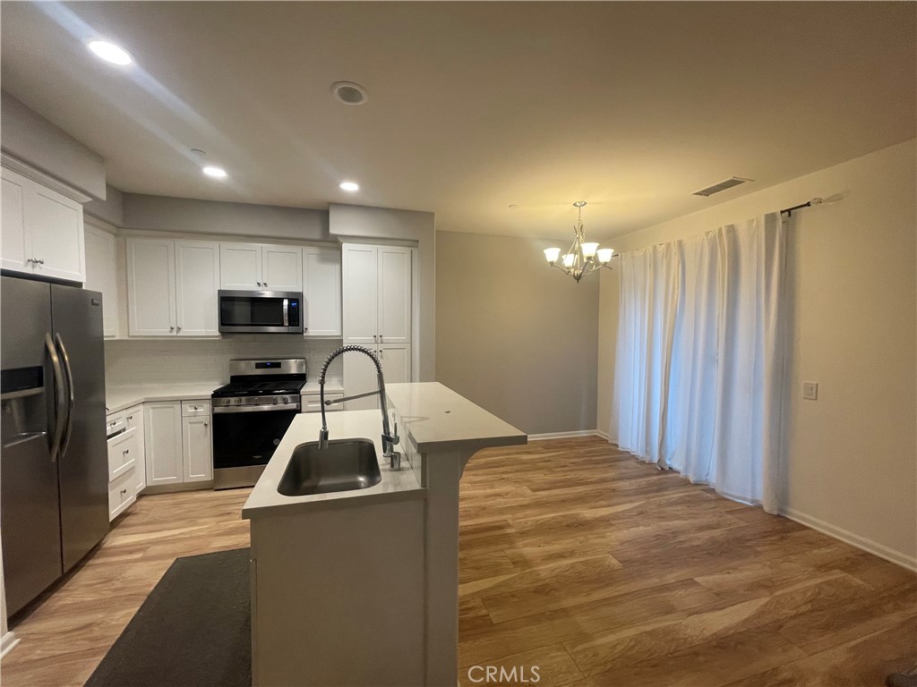 Properties 1 10361 Diamond Way