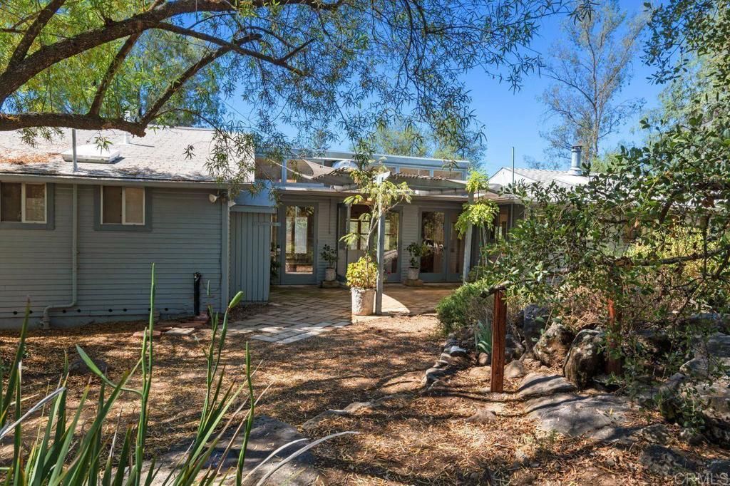 listing image 130723297016291099052