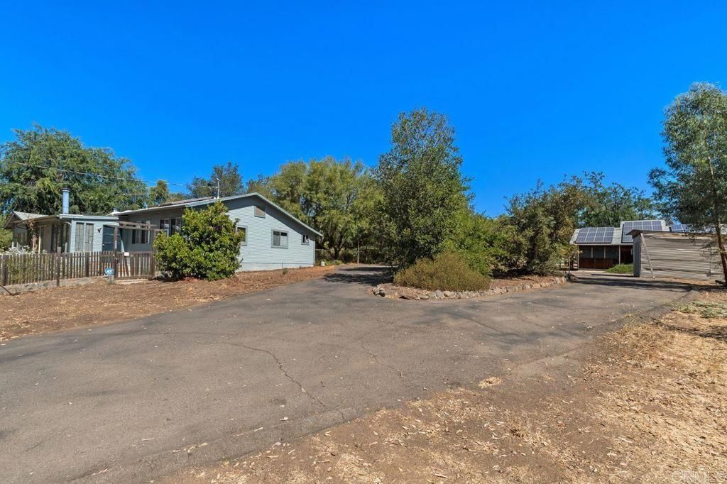 listing image 130727418879730638143